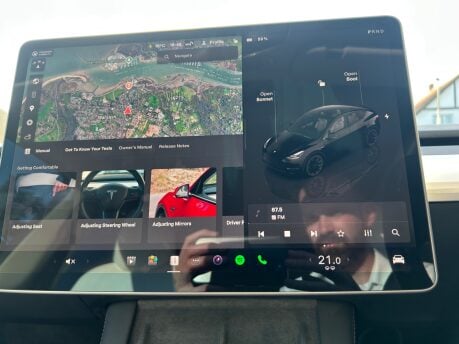 Tesla Model Y LONG RANGE AWD 25