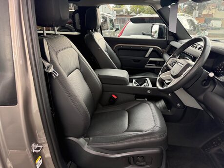 Land Rover Defender 3.0 D250 MHEV X-Dynamic SE SUV 3dr Diesel Auto 4WD Euro 6 (s/s) (250 ps) 22
