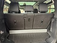 Land Rover Defender 3.0 D250 MHEV X-Dynamic SE SUV 3dr Diesel Auto 4WD Euro 6 (s/s) (250 ps) 36