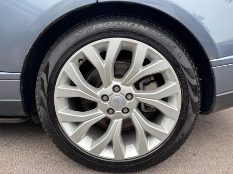 Land Rover Range Rover 3.0 D300 MHEV Vogue SE SUV 5dr Diesel Auto 4WD Euro 6 (s/s) (300 ps) 13