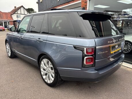 Land Rover Range Rover 3.0 D300 MHEV Vogue SE SUV 5dr Diesel Auto 4WD Euro 6 (s/s) (300 ps) 2
