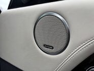Land Rover Range Rover 3.0 D300 MHEV Vogue SE SUV 5dr Diesel Auto 4WD Euro 6 (s/s) (300 ps) 25