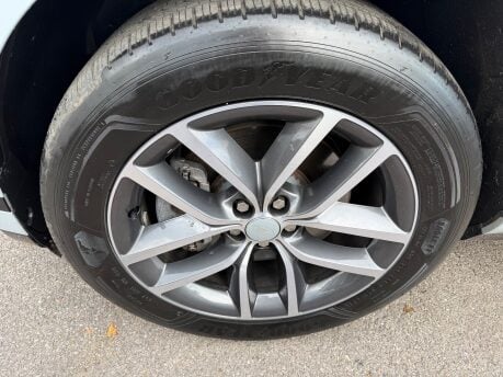 Land Rover Range Rover Evoque 2.0 D200 MHEV Dynamic SE SUV 5dr Diesel Auto 4WD Euro 6 (s/s) (204 ps) 19