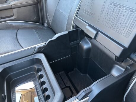 Dodge Ram 2500 Laramie 6.7 Cummins Diesel Auto 26