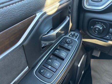 Dodge Ram 2500 Laramie 6.7 Cummins Diesel Auto 24