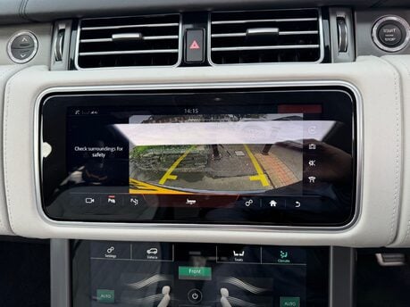 Land Rover Range Rover 5.0 P565 V8 SV Autobiography Dynamic SUV 5dr Petrol Auto 4WD Euro 6 560BHP 34