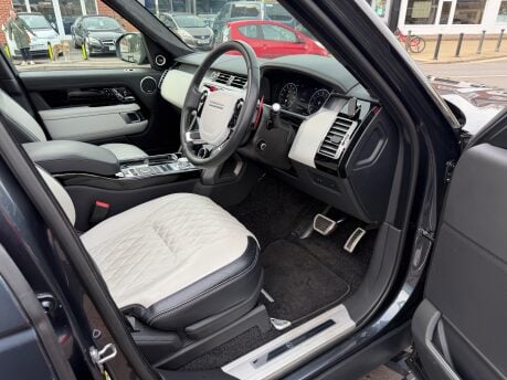 Land Rover Range Rover 5.0 P565 V8 SV Autobiography Dynamic SUV 5dr Petrol Auto 4WD Euro 6 560BHP 22