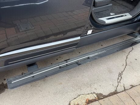 Land Rover Range Rover 5.0 P565 V8 SV Autobiography Dynamic SUV 5dr Petrol Auto 4WD Euro 6 560BHP 19