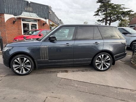 Land Rover Range Rover 5.0 P565 V8 SV Autobiography Dynamic SUV 5dr Petrol Auto 4WD Euro 6 560BHP 9