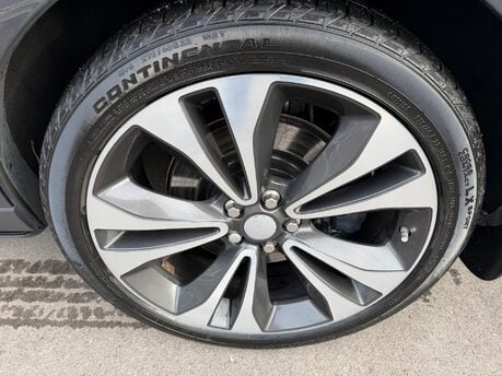 Land Rover Range Rover 5.0 P565 V8 SV Autobiography Dynamic SUV 5dr Petrol Auto 4WD Euro 6 560BHP 16