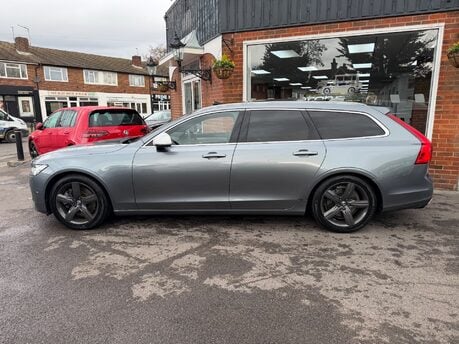 Volvo V90 2.0 D5 PowerPulse R-Design Pro Estate 5dr Diesel Auto AWD Euro 6 (235PS) 6