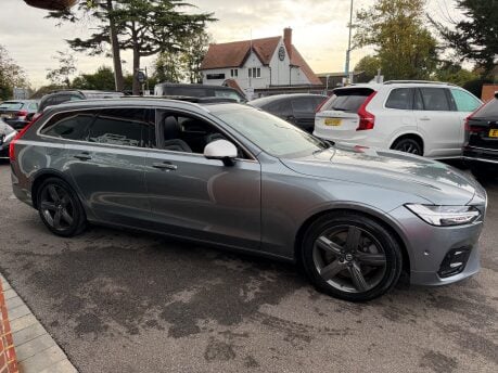 Volvo V90 2.0 D5 PowerPulse R-Design Pro Estate 5dr Diesel Auto AWD Euro 6 (235PS) 19
