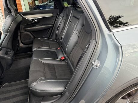 Volvo V90 2.0 D5 PowerPulse R-Design Pro Estate 5dr Diesel Auto AWD Euro 6 (235PS) 41