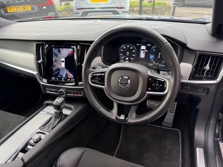 Volvo V90 2.0 D5 PowerPulse R-Design Pro Estate 5dr Diesel Auto AWD Euro 6 (235PS) 30