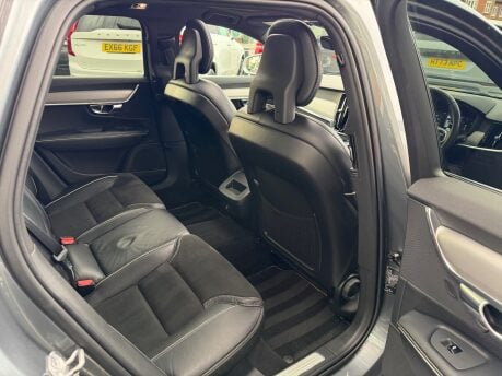 Volvo V90 2.0 D5 PowerPulse R-Design Pro Estate 5dr Diesel Auto AWD Euro 6 (235PS) 36