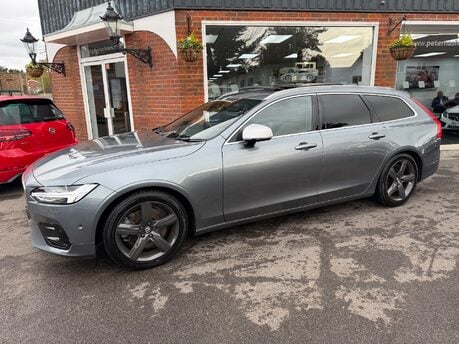 Volvo V90 2.0 D5 PowerPulse R-Design Pro Estate 5dr Diesel Auto AWD Euro 6 (235PS) 4