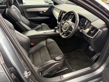 Volvo V90 2.0 D5 PowerPulse R-Design Pro Estate 5dr Diesel Auto AWD Euro 6 (235PS) 23