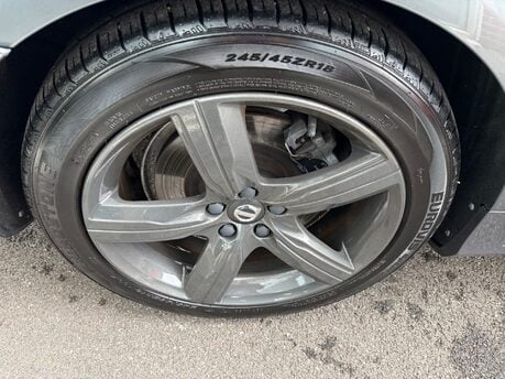 Volvo V90 2.0 D5 PowerPulse R-Design Pro Estate 5dr Diesel Auto AWD Euro 6 (235PS) 49