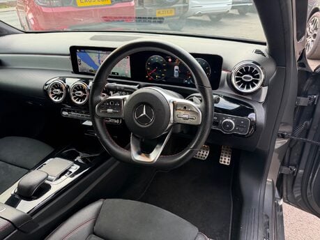 Mercedes-Benz A Class A 220 AMG LINE PREMIUM 26