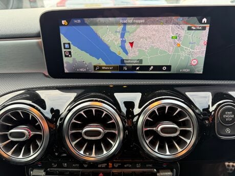 Mercedes-Benz A Class A 220 AMG LINE PREMIUM 43