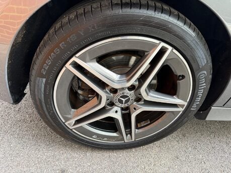 Mercedes-Benz A Class A 220 AMG LINE PREMIUM 18