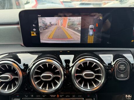 Mercedes-Benz A Class A 220 AMG LINE PREMIUM 44