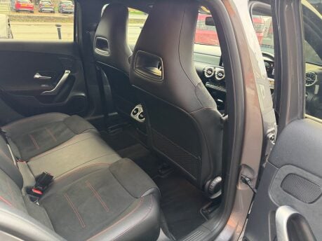 Mercedes-Benz A Class A 220 AMG LINE PREMIUM 31