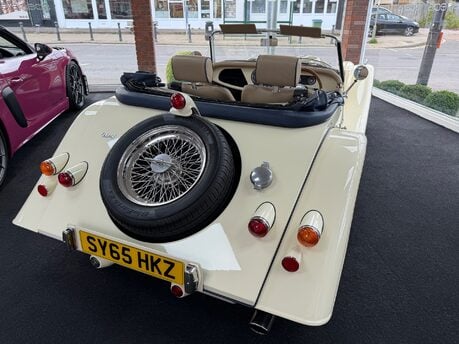 Morgan Plus Four PLUS 4 18