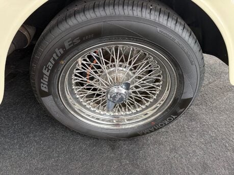 Morgan Plus Four PLUS 4 23