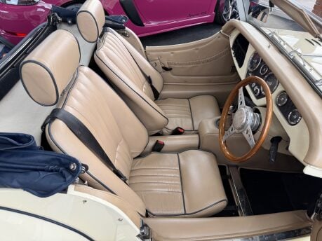 Morgan Plus Four PLUS 4 27