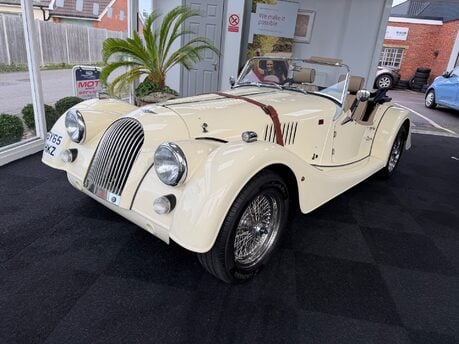 Morgan Plus Four PLUS 4 5