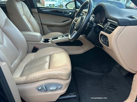 Porsche Macan S PDK 13