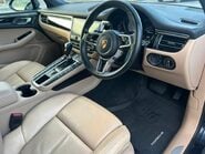 Porsche Macan S PDK 28