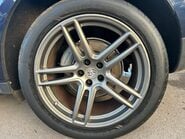 Porsche Macan S PDK 19