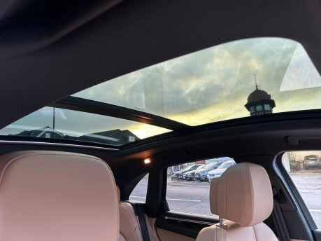 Porsche Macan S PDK 31