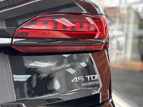 Audi Q7 TDI QUATTRO S LINE BLACK EDITION MHEV 17