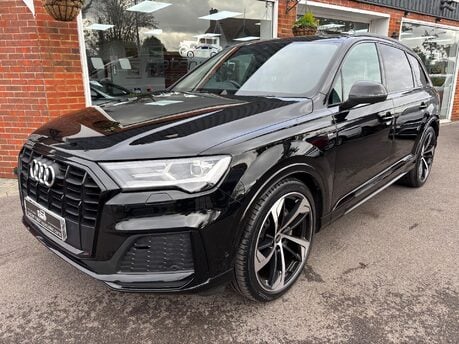Audi Q7 TDI QUATTRO S LINE BLACK EDITION MHEV