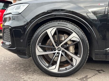 Audi Q7 TDI QUATTRO S LINE BLACK EDITION MHEV 4