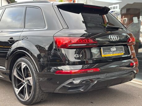 Audi Q7 TDI QUATTRO S LINE BLACK EDITION MHEV 16