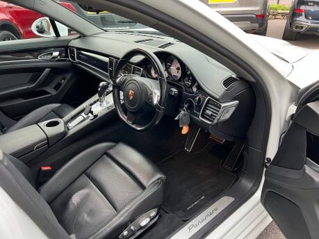 Porsche Panamera 3.0D V6 Hatchback 5dr Diesel TiptronicS Euro 5 (s/s) (300 ps) 16