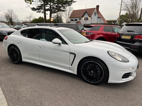Porsche Panamera 3.0D V6 Hatchback 5dr Diesel TiptronicS Euro 5 (s/s) (300 ps) 8