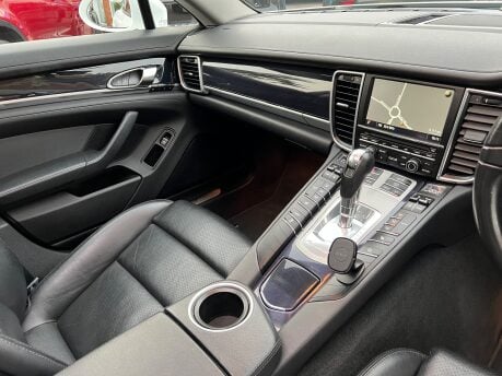 Porsche Panamera 3.0D V6 Hatchback 5dr Diesel TiptronicS Euro 5 (s/s) (300 ps) 24