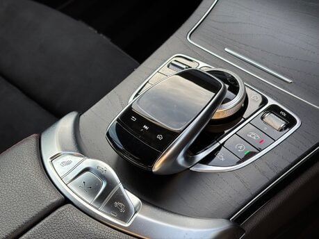 Mercedes-Benz C43 3.0 C43 V6 AMG (Premium Plus) Cabriolet 2dr Petrol G-Tronic+ 4MATIC Euro 6 32