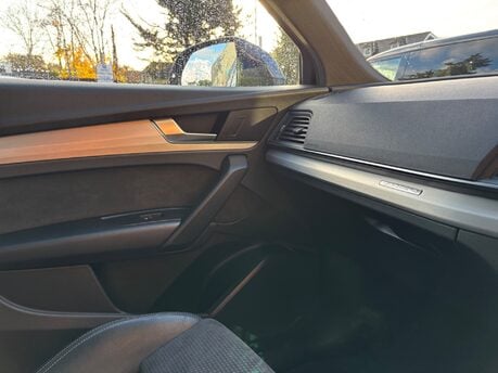 Audi Q5 2.0 TDI 40 S line SUV 5dr Diesel S Tronic quattro Euro 6 (s/s) (190 ps) 30