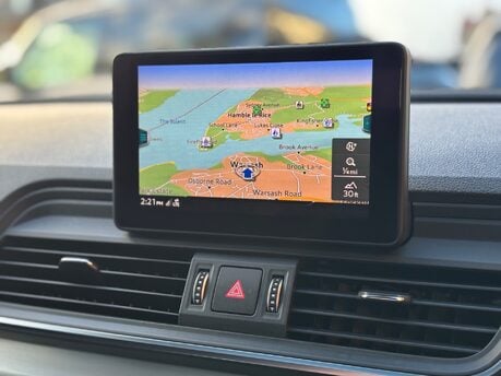 Audi Q5 2.0 TDI 40 S line SUV 5dr Diesel S Tronic quattro Euro 6 (s/s) (190 ps) 25