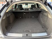 Land Rover Range Rover Velar 2.0 D240 HSE SUV 5dr Diesel Auto 4WD Euro 6 (s/s) (240 ps) 40