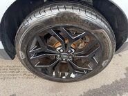 Land Rover Range Rover Velar 2.0 D240 HSE SUV 5dr Diesel Auto 4WD Euro 6 (s/s) (240 ps) 18