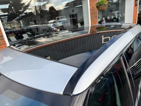 Land Rover Range Rover Velar 2.0 D240 HSE SUV 5dr Diesel Auto 4WD Euro 6 (s/s) (240 ps) 15