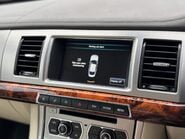 Jaguar XF 3.0d V6 Premium Luxury Saloon 4dr Diesel Auto Euro 5 (s/s) (240 ps) 36