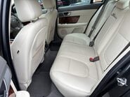 Jaguar XF 3.0d V6 Premium Luxury Saloon 4dr Diesel Auto Euro 5 (s/s) (240 ps) 11